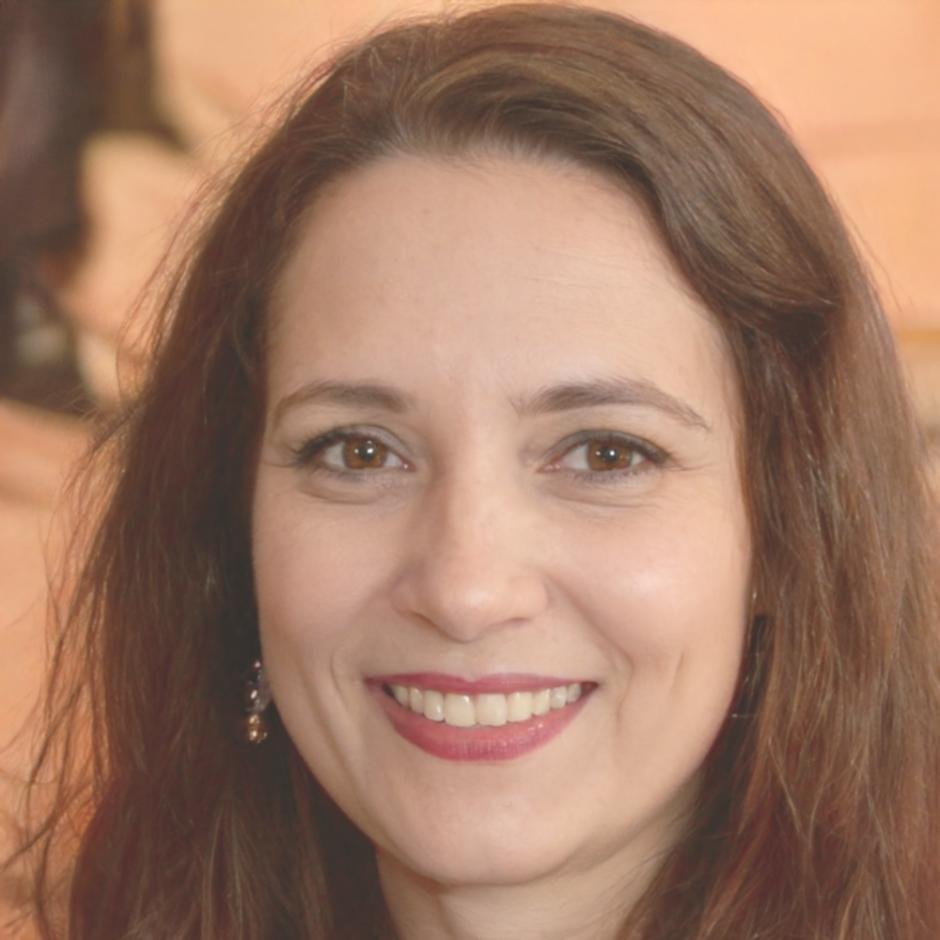 Oana Tertulescu - facilitator program finanțe